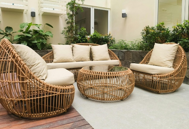 Furniture Vendor Guide: What It Is and How It Works